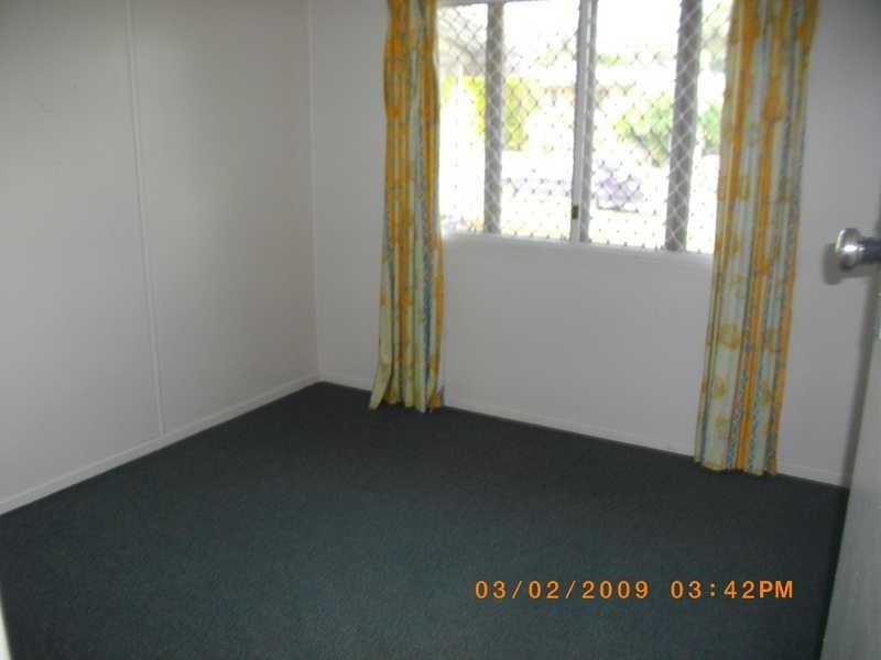 15 Phyllis Street, Eastern Heights QLD 4305