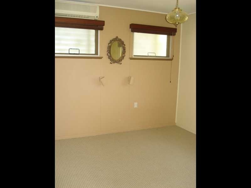 24 Powells Road, Yamanto QLD 4305