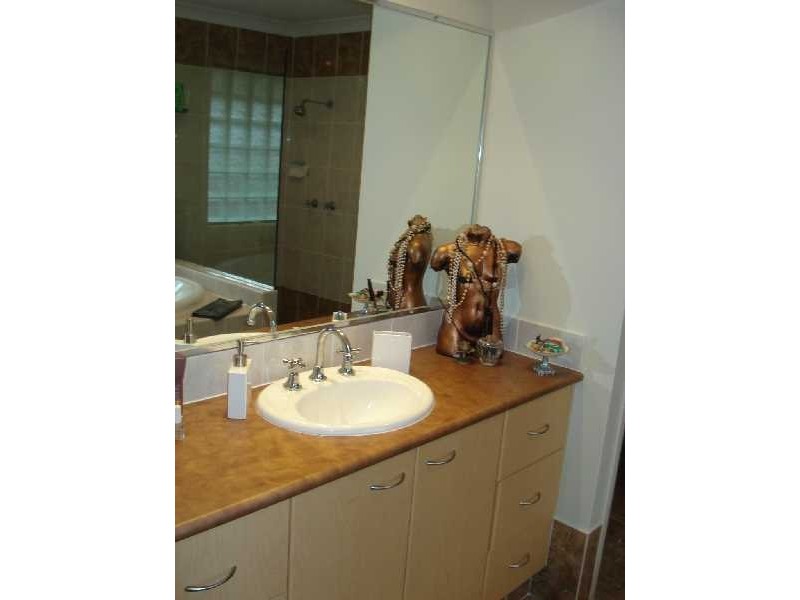 12 Grand South Circuit, Springfield Lakes QLD 4300