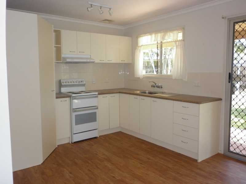 4 France Street, Eastern Heights QLD 4305