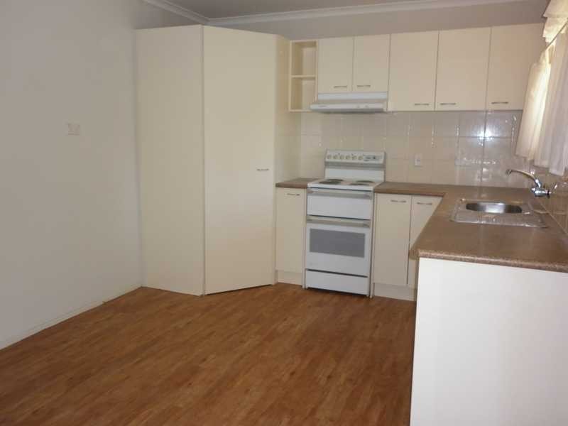 4 France Street, Eastern Heights QLD 4305