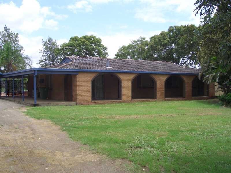 74 Andrew Street, Bundamba QLD 4304