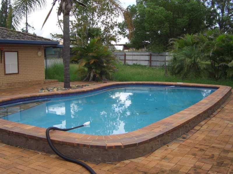 74 Andrew Street, Bundamba QLD 4304