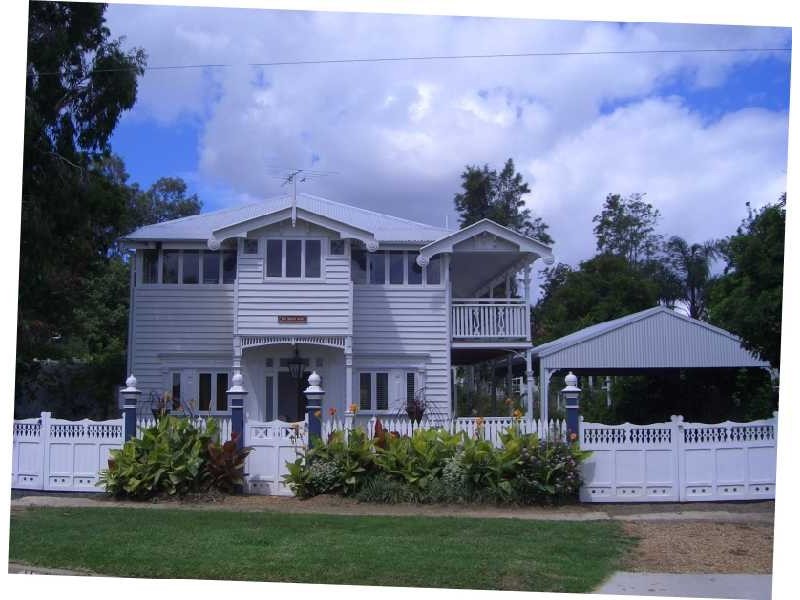 15 Challinor Street, Sadliers Crossing QLD 4305