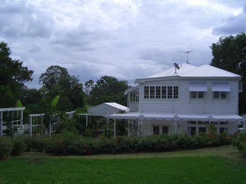 15 Challinor Street, Sadliers Crossing QLD 4305