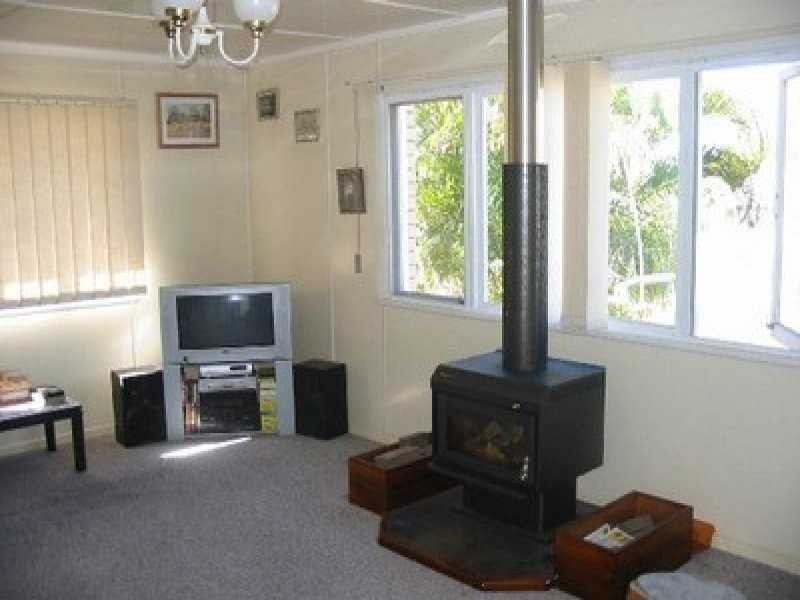 92 Woodend Road, Woodend QLD 4305