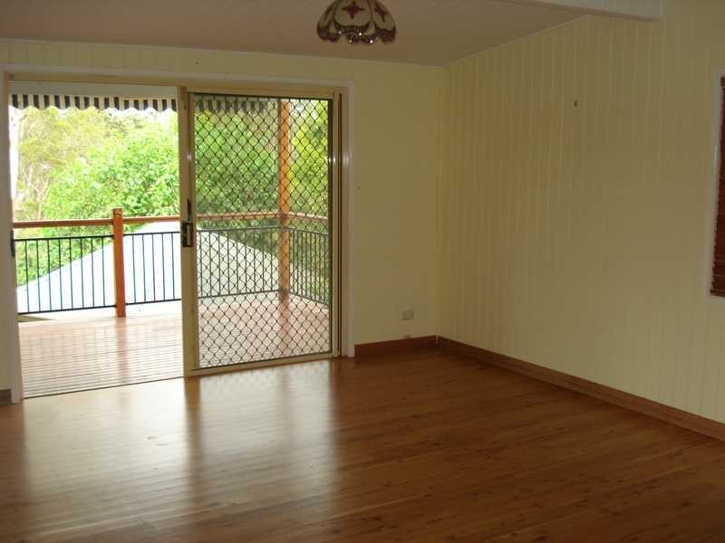 6 Campbell Street, Woodend QLD 4305