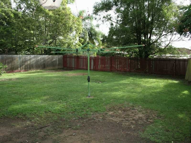 18 Wade Street, Bundamba QLD 4304