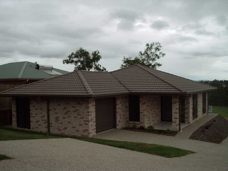 8A Phoenix Court, Churchill QLD 4305