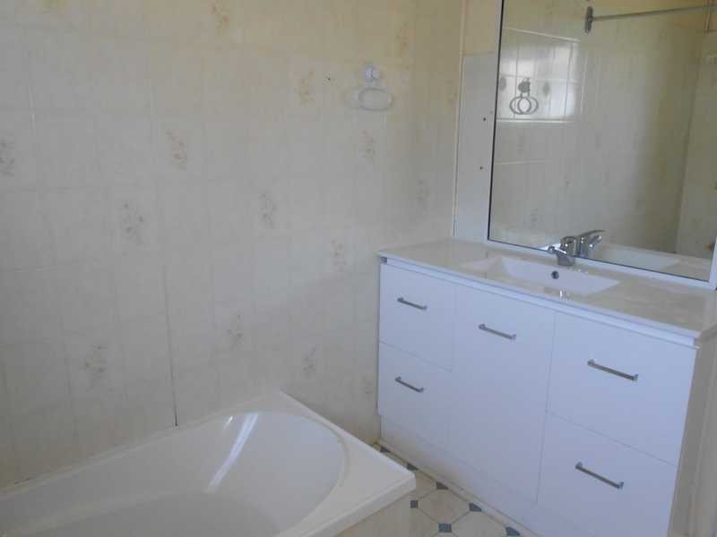 3 Auld Street, Silkstone QLD 4304