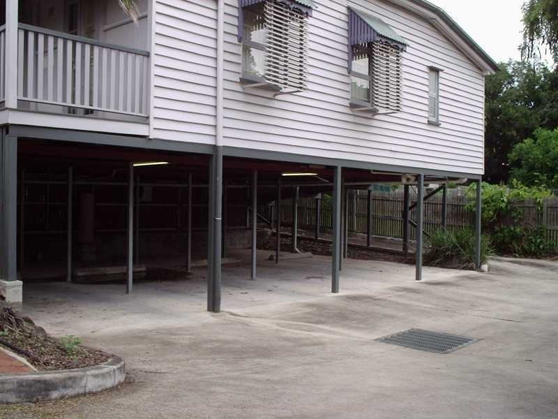 18 Gray Street, Ipswich QLD 4305