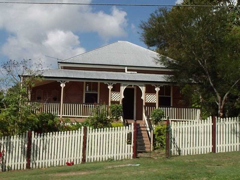 16 Macrae Street, Woodend QLD 4305