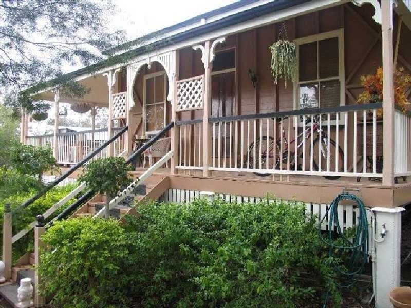 16 Macrae Street, Woodend QLD 4305