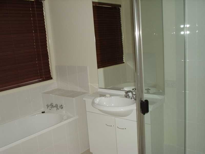 18B Chubb Street, One Mile QLD 4305