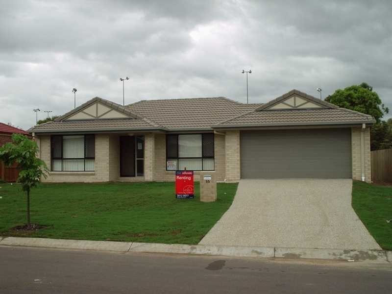 16 Ronayne Circle, One Mile QLD 4305