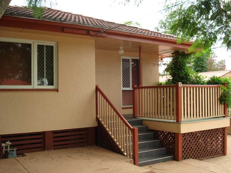 9 Sturt Street, Leichhardt QLD 4305