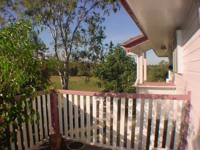 17 Flinders Drive, Leichhardt QLD 4305