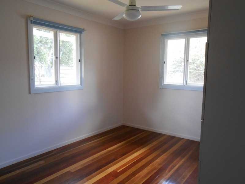 12 Crosshill Street, Leichhardt QLD 4305