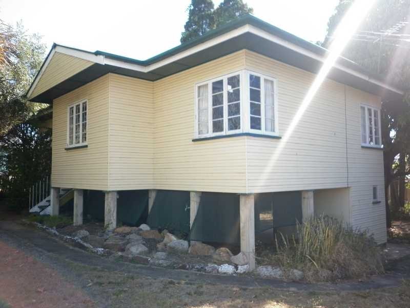 42 Bergin Street, Booval QLD 4304