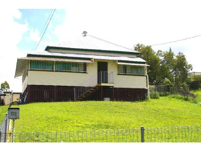 14 Clay Street, West Ipswich QLD 4305