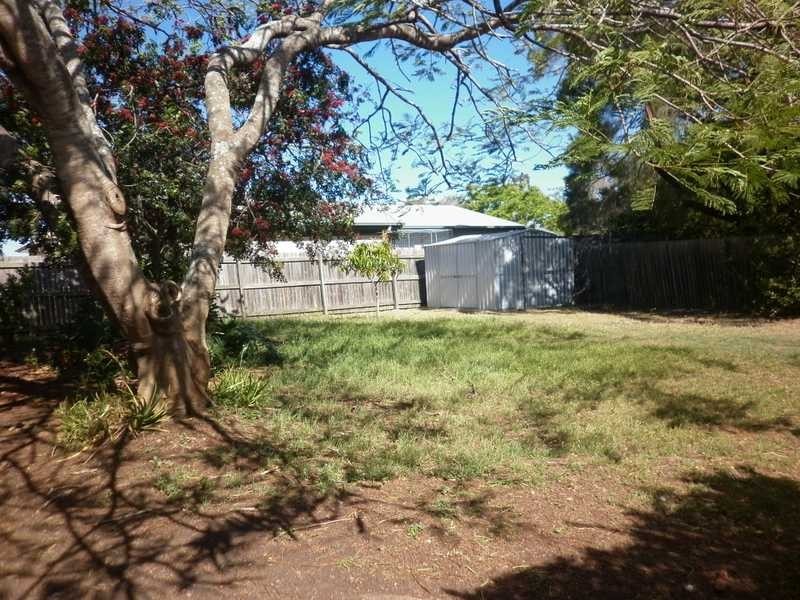 1 Rogers Street, Silkstone QLD 4304