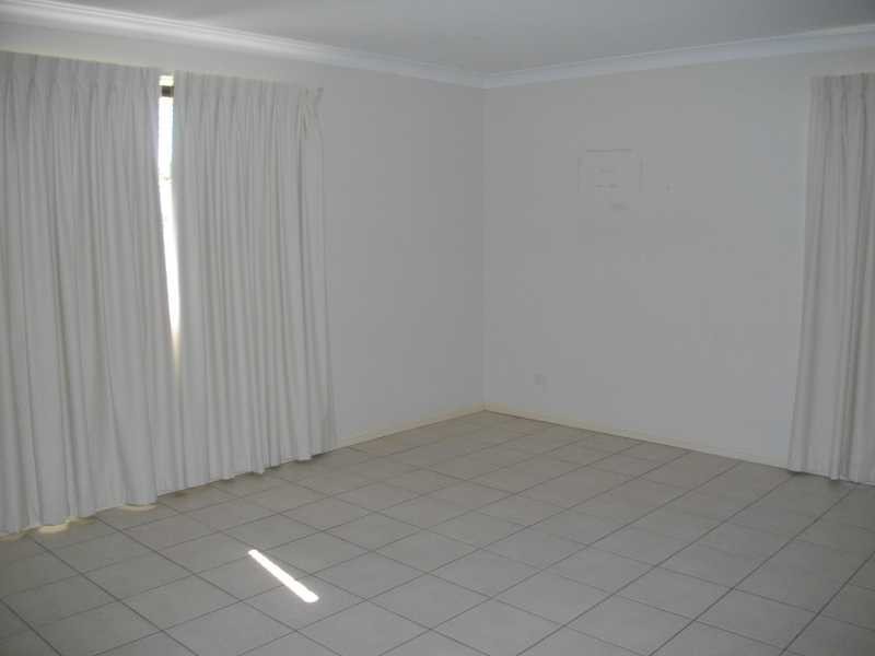 39 Helen Street, North Booval QLD 4304