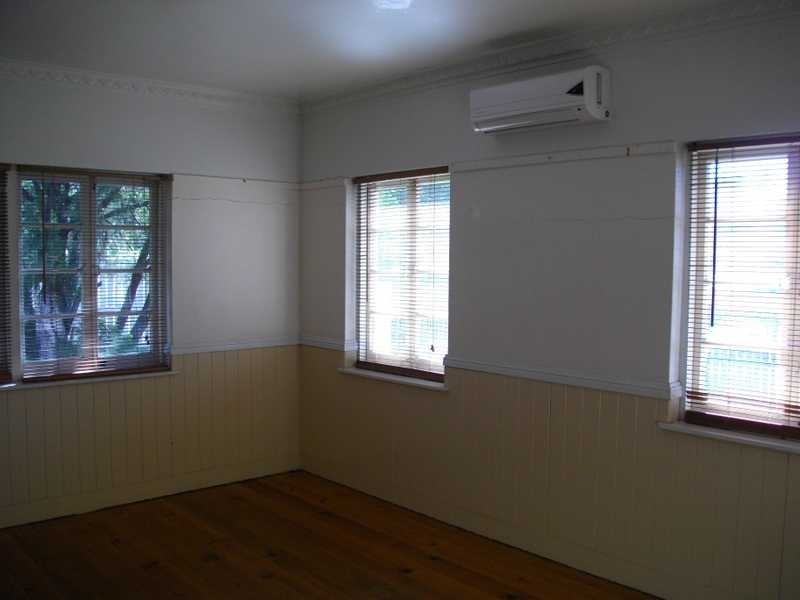 11 Toongarra Road, Leichhardt QLD 4305