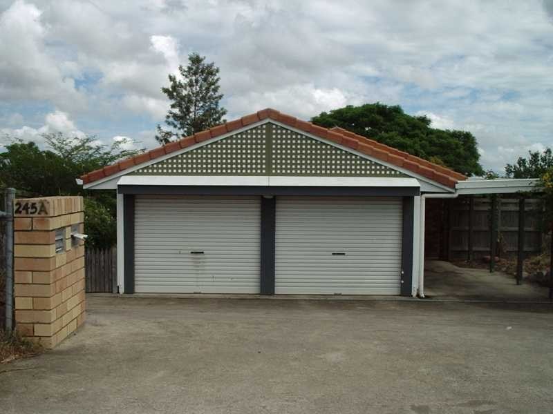 2/245a Warwick Road, Churchill QLD 4305