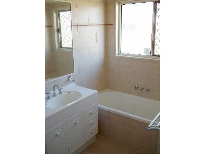 26 Lakeview Drive, Deebing Heights QLD 4306