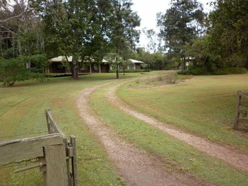 27 Sycamore Street, Walloon QLD 4306