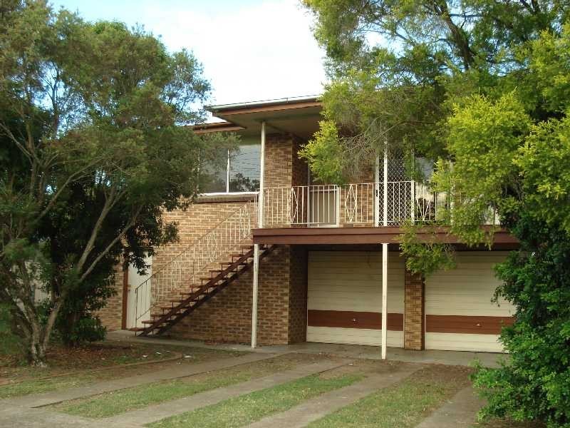 304 South Station Road, Raceview QLD 4305