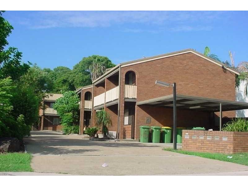 2/19 Clifton Street, Booval QLD 4304