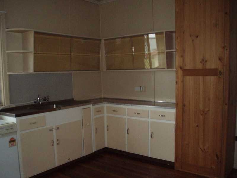 145 Whitehill Road, Eastern Heights QLD 4305