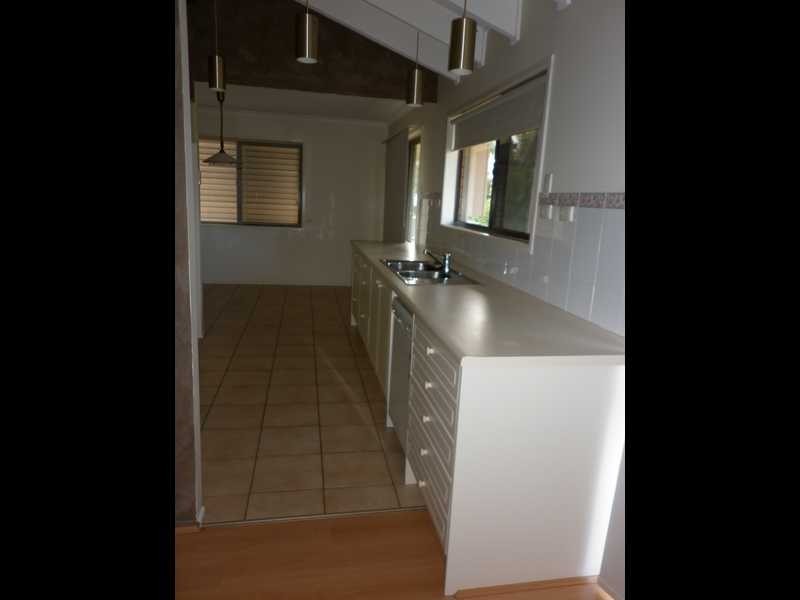 23 Dulcie Street, Raceview QLD 4305