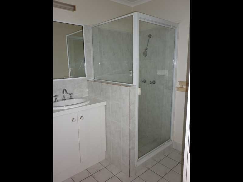 23 Dulcie Street, Raceview QLD 4305