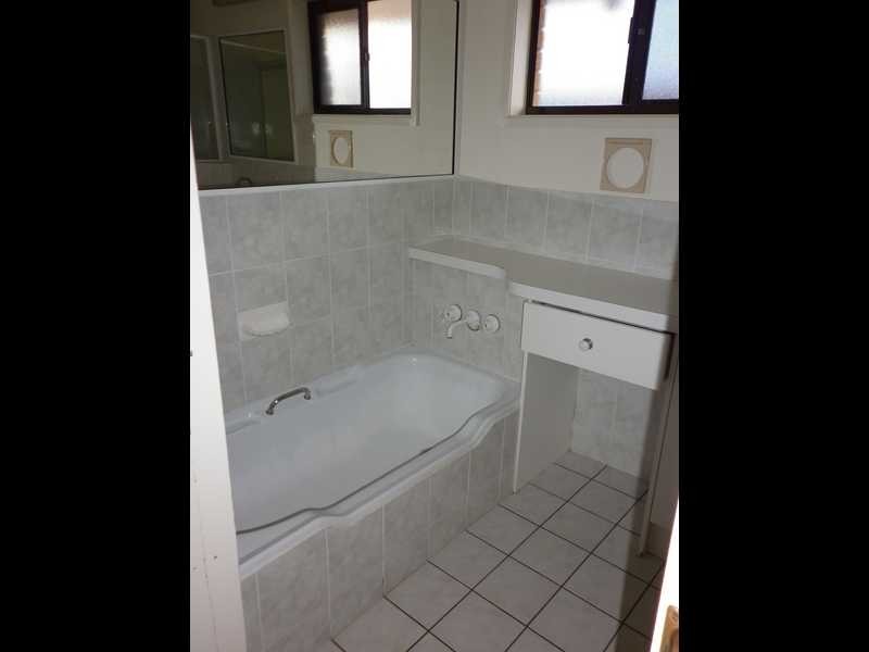 23 Dulcie Street, Raceview QLD 4305