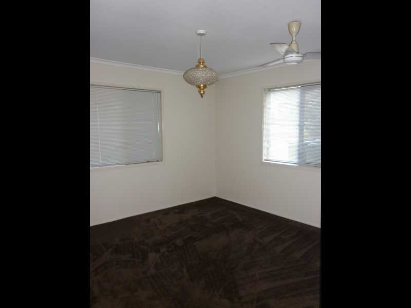 23 Dulcie Street, Raceview QLD 4305