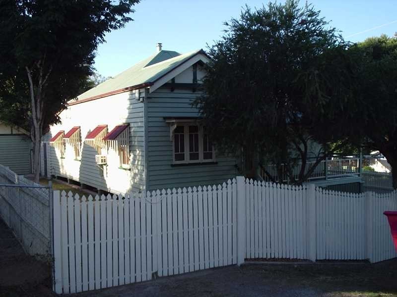 36 Liverpool Street, North Ipswich QLD 4305