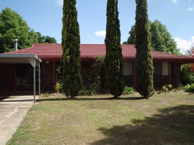 26 Burgoyne Street, Bundamba QLD 4304