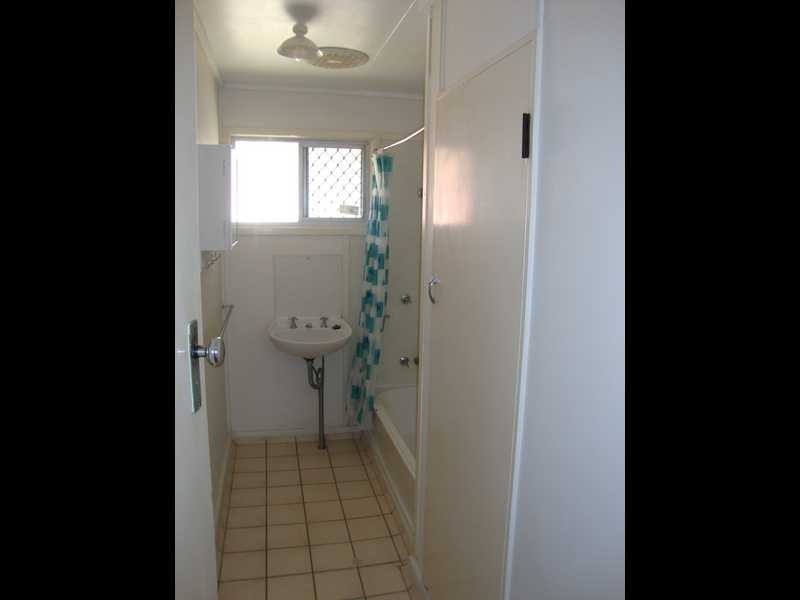 11 Lucas Street, Dinmore QLD 4303