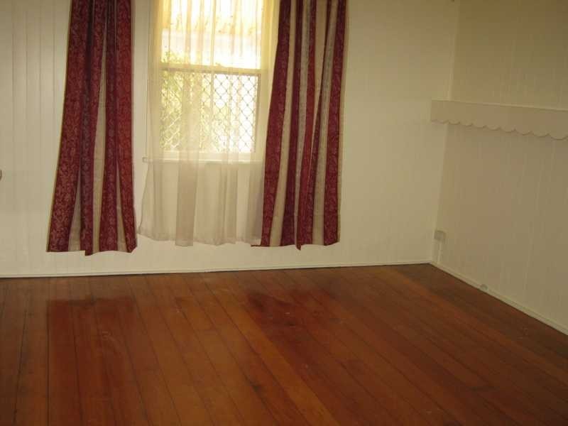 12 William Street, Bundamba QLD 4304