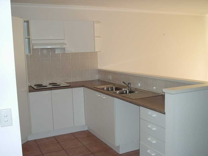 2/24 Burgess Street, Raceview QLD 4305