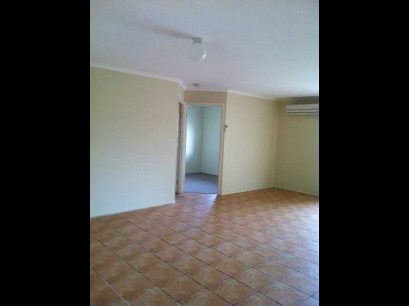 4 Des Arts Place, Wulkuraka QLD 4305