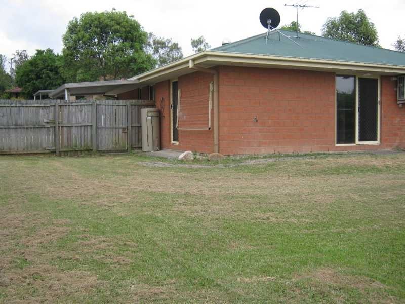 4 Des Arts Place, Wulkuraka QLD 4305