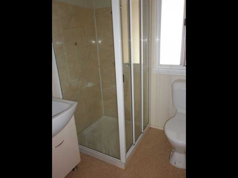 121 Glebe Road, Silkstone QLD 4304