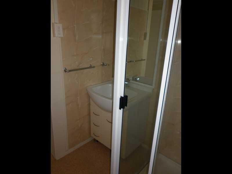 121 Glebe Road, Silkstone QLD 4304