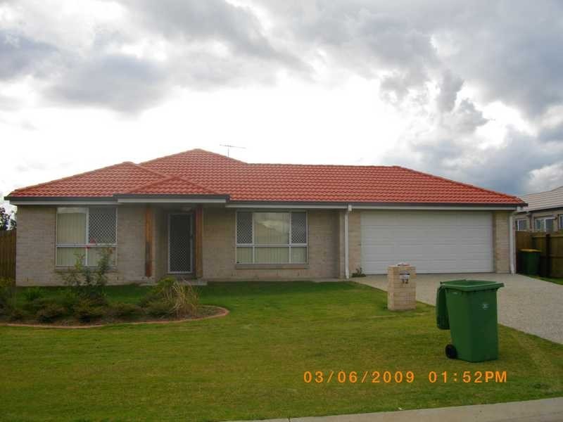 32 Ronayne Circle, One Mile QLD 4305