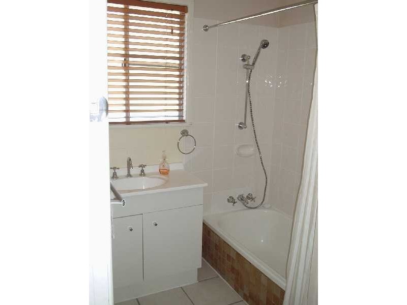 2 Wellen Street, Bundamba QLD 4304