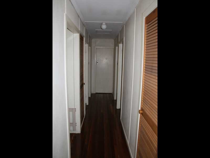 3 Sloman Street, Booval QLD 4304