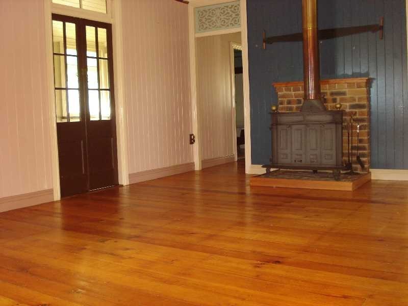 5 Sinclaire Street, Newtown QLD 4305